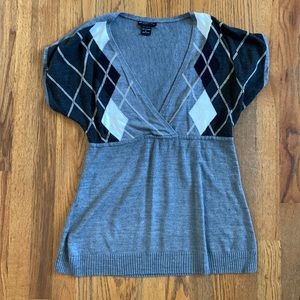 Short sleeve knit top